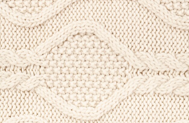 Pattern crocheted with cream wool