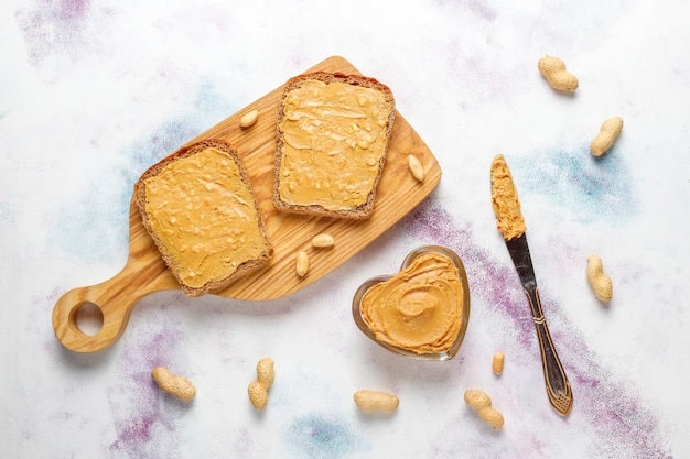 Free photo peanut butter sandwiches