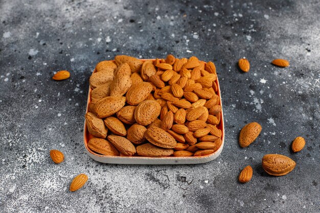 Free photo peeled organic almond nuts.