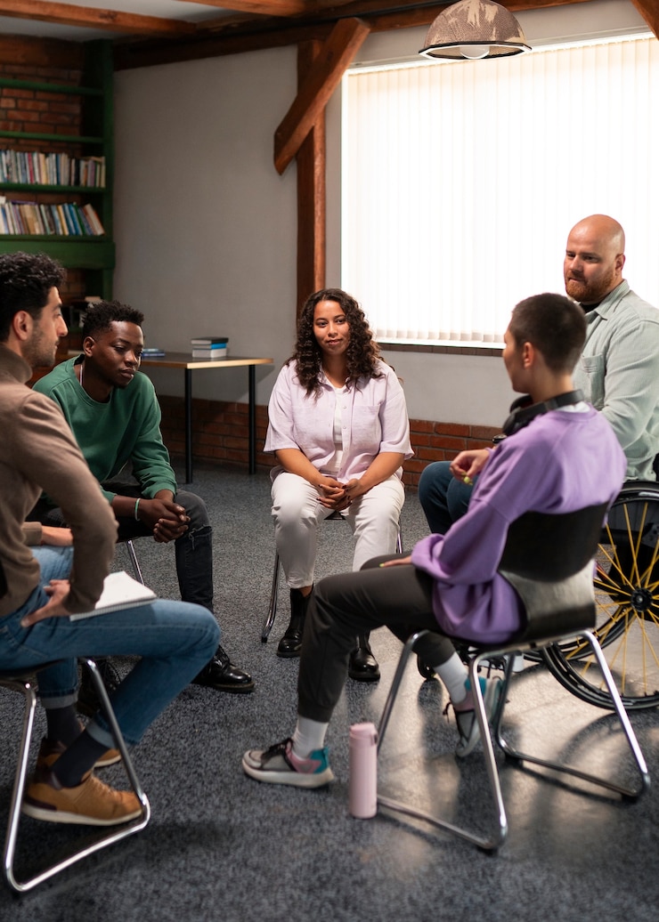 Free Photo people meeting in support group