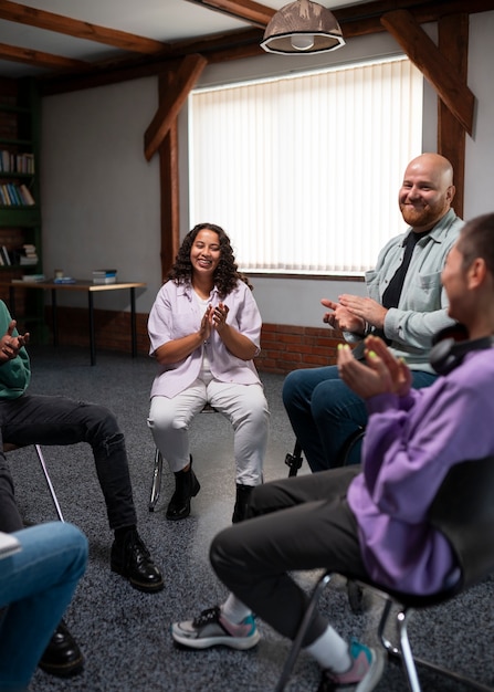 Free photo people meeting in support group