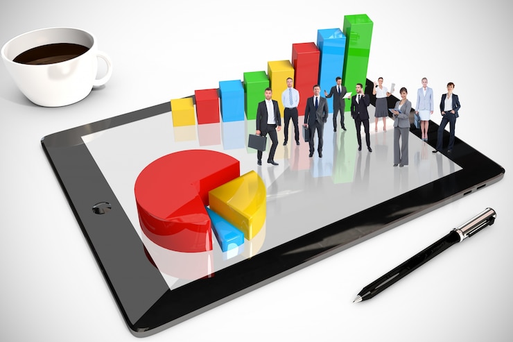 Free Photo people over a tablet with a bar graph
