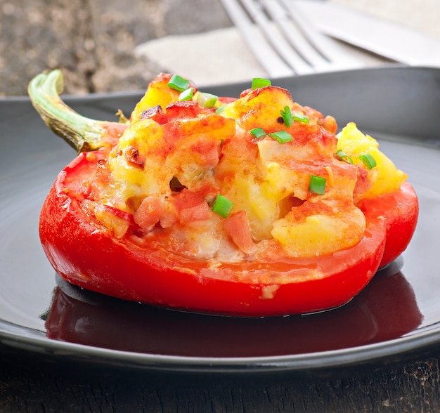 Peppers stuffed with potatoes and chorizo