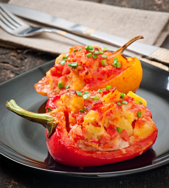 Peppers stuffed with potatoes and chorizo