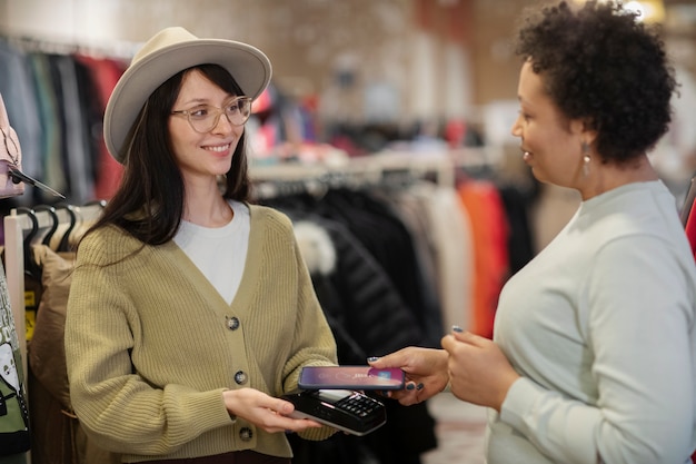 person  paying in second hand market