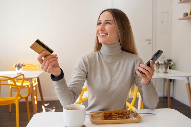 Person paying using nfc technology