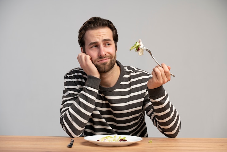 無料Photo 健康的な食事をしようとしている摂食障害のある人