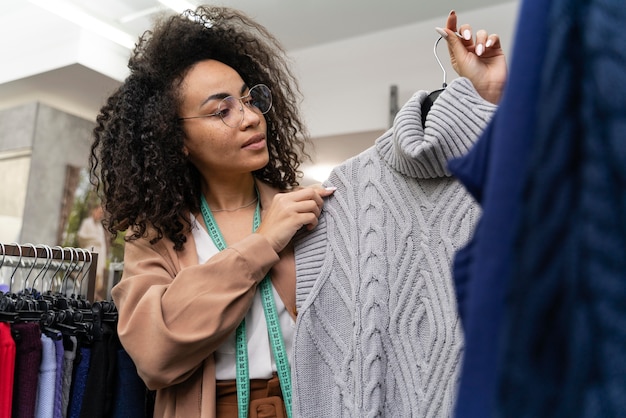 Personal shopper in store working