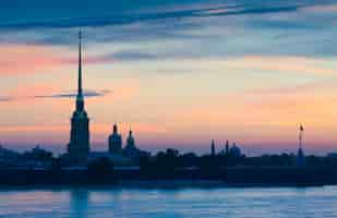 Free photo peter and paul fortress in summer dawn