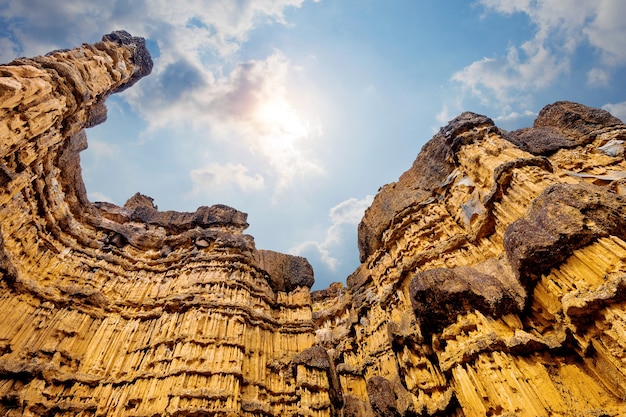 Free photo pha cho, pha cho is high soil canyon cliffs at mae wang national parks in chiang mai,thailand. amazing thailand.