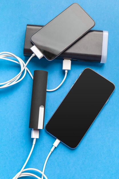 Phone mobile connect to battery power bank