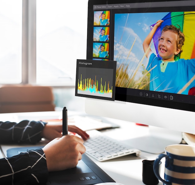 Photo Editor Histogram Setting Concept