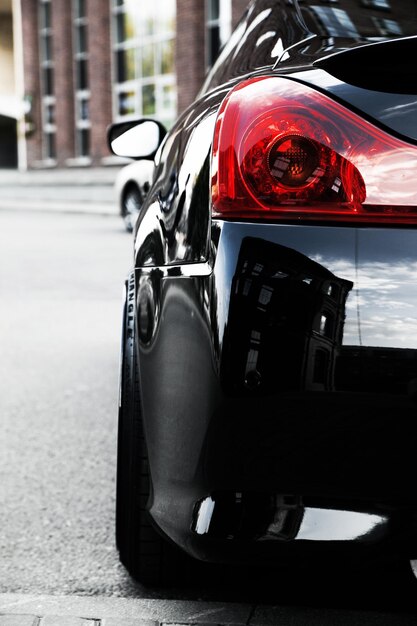 Photo of Infiniti G37 coupe outdoors