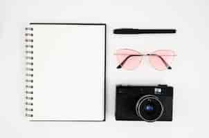 Free photo photograph desk concept with camera