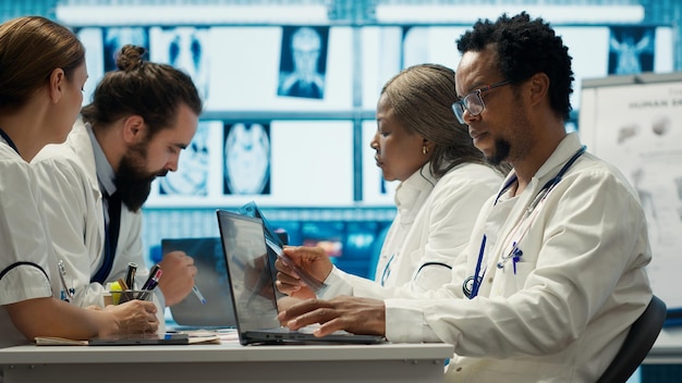 Continuing Medical Education Images - Free Download on Freepik