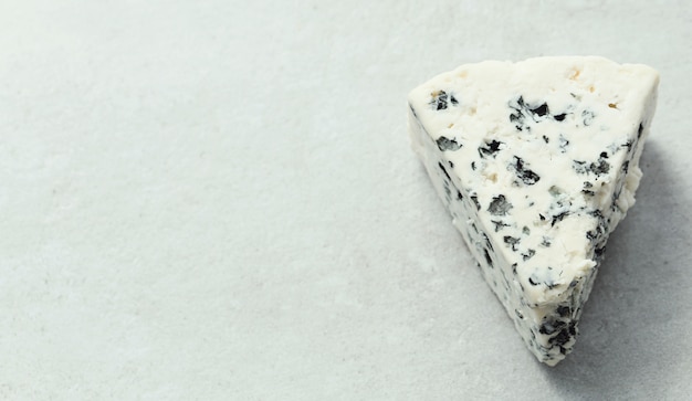 Free photo piece of blue cheese