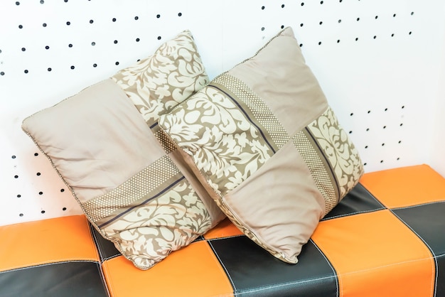 Free photo pillow on sofa decoration