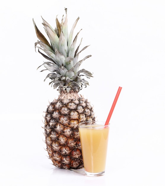 Pineapple juice with fresh pineapple