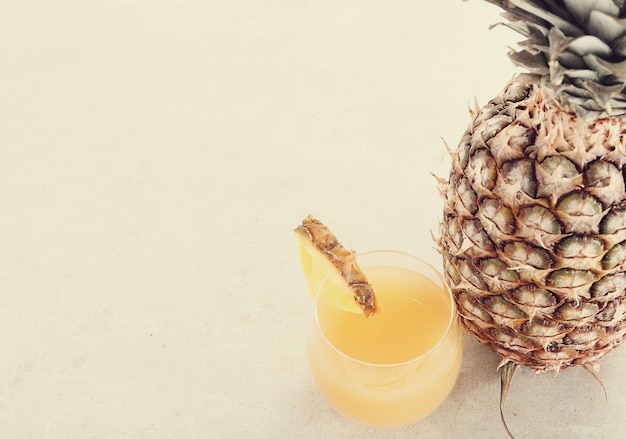 Free photo pineapple juice