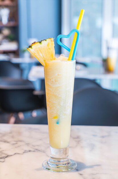 pineapple smoothie in a cafe'