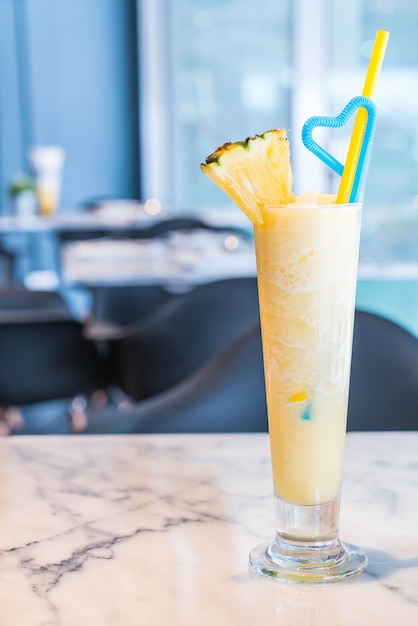 pineapple smoothie in a cafe'