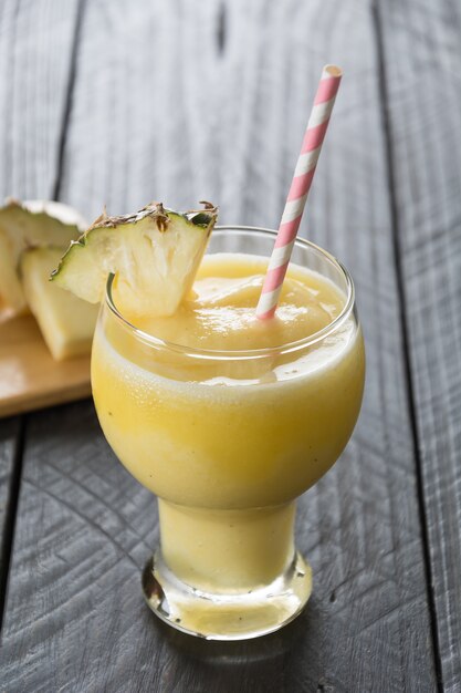 pineapple smoothie