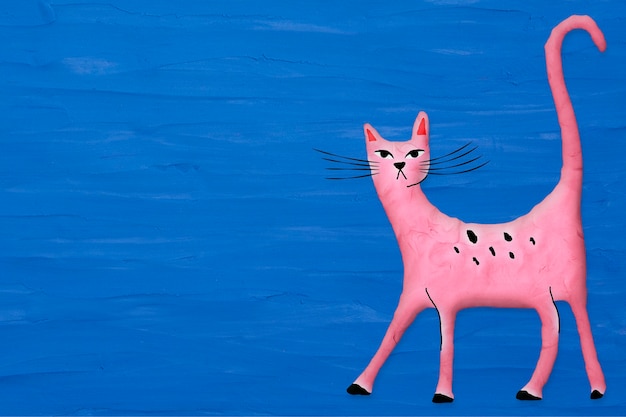 플라스티신 클레이 스타일의 핑크 고양이