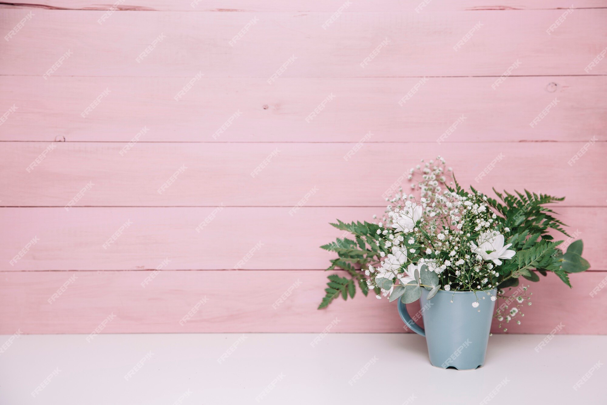 Free Photo | Pink flower pot background