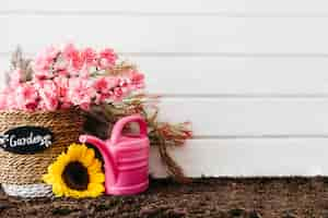 Free photo pink gardening concepto with space