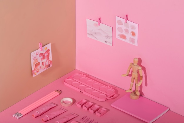 Free photo pink illustrator tools arrangement