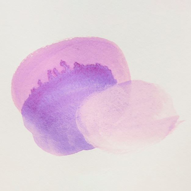 흰색 캔버스 배경에 분홍색과 보라색 손으로 그린 blob