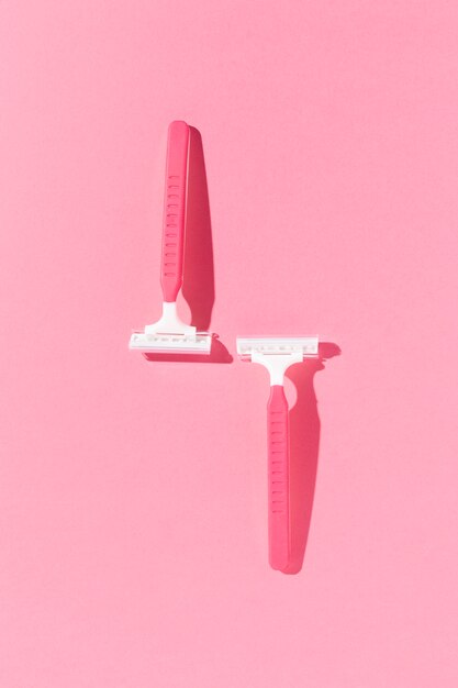 Pink safe shaving razors for sensitive skin