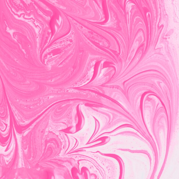 Розовая и белая абстракция