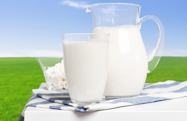 Бесплатное фото Кувшин с молоком