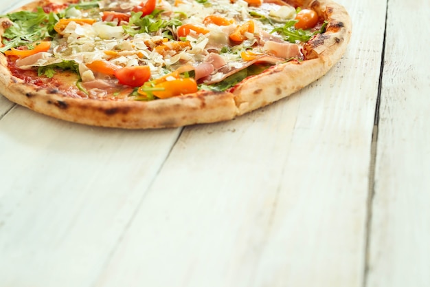 Foto gratuita pizza cibo cibo