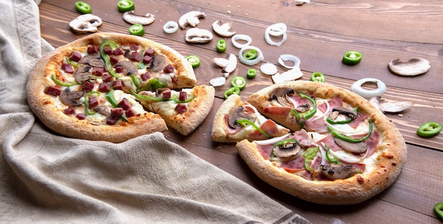 Pizzas with mixed ingredients