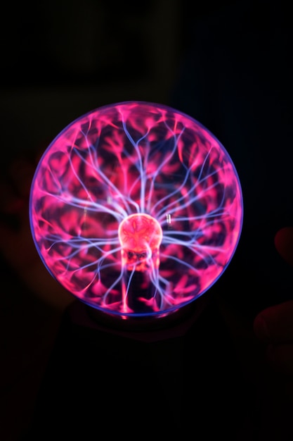 Free photo plasma ball in the dark