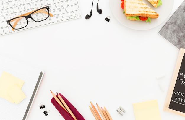 Plate with toast for office breakfast frame