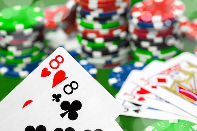 Fiches da poker sul tavolo