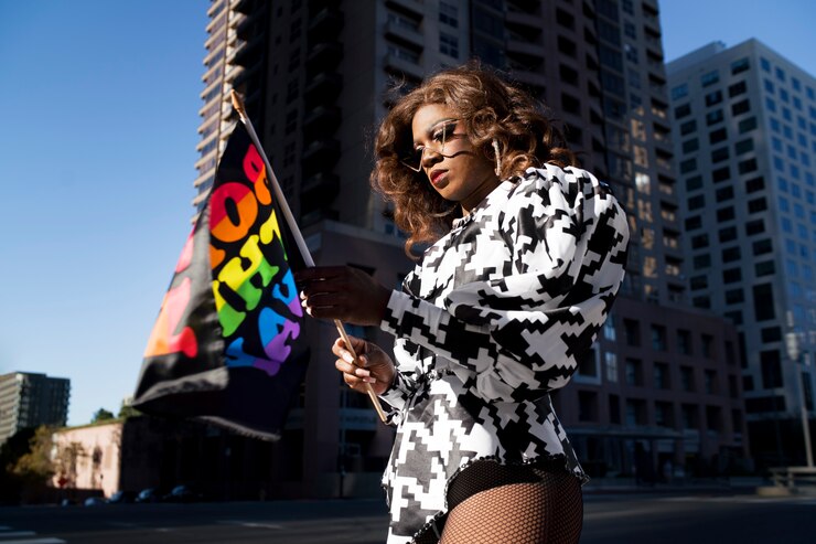 Free Photo portrait of beautiful drag man