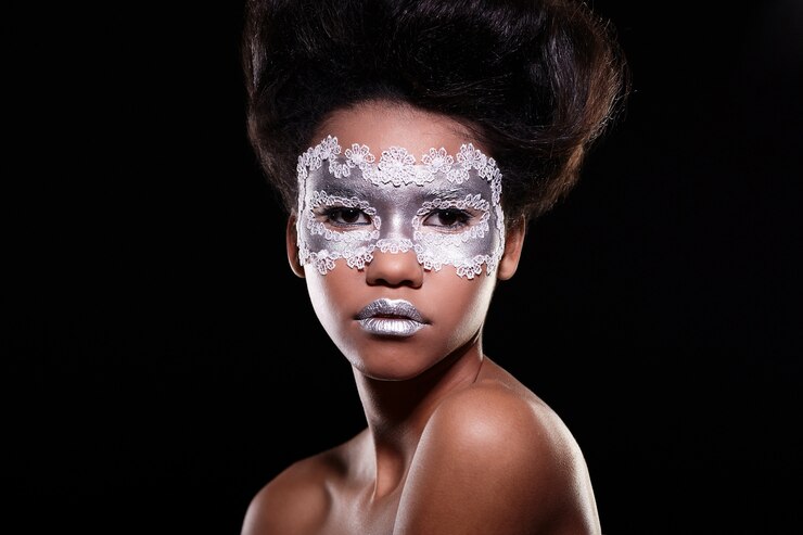 Free Photo portrait of beautiful stylish young woman with mask