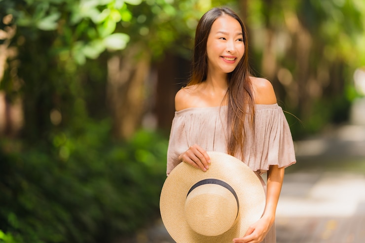 無料Photo 肖像画美しい若いアジア人女性の笑顔幸せ