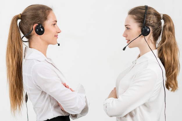 Free photo portrait of call center women