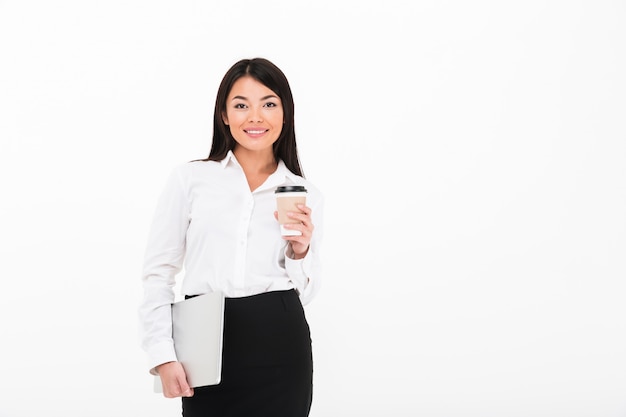 Free photo portrait of a cheery asian businesswoman