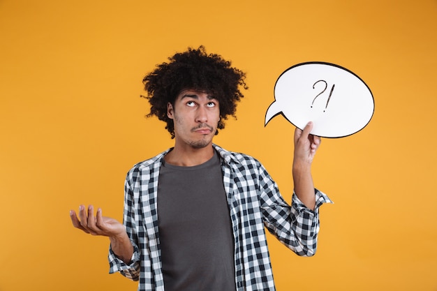 Free photo portrait of a confused african man