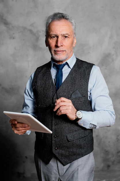 Portrait elegant old man wearing suit