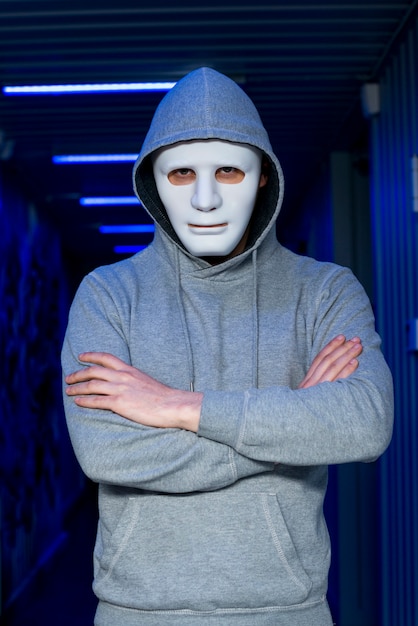 Free photo portrait of hacker with mask