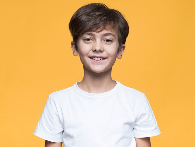 Free photo portrait handsome young boy