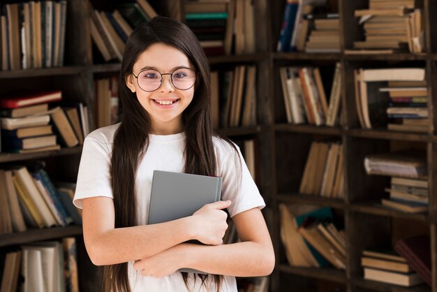 Portrait of happy young girl smiling