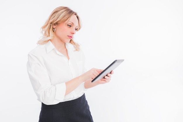 Free photo portrait of lawyer woman